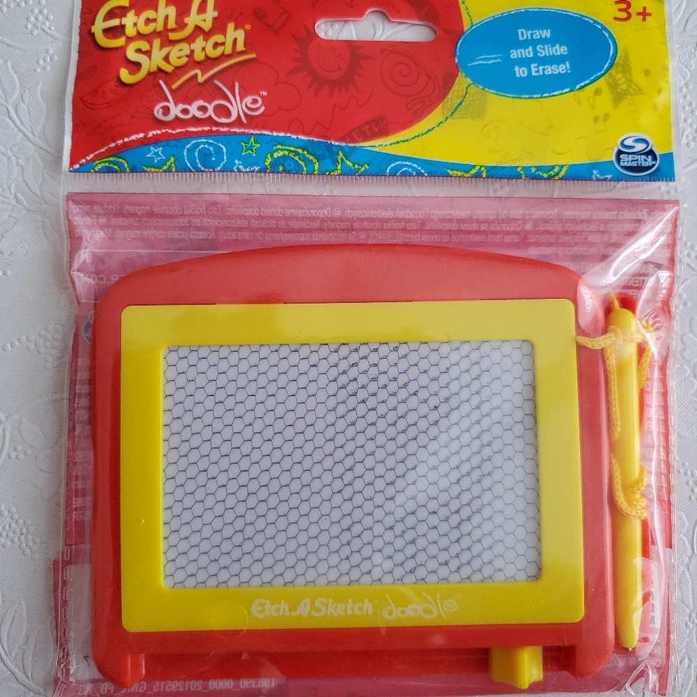 Etch A Sketch Doodle Draw And Slide Writing And Drawing Nostalgic Red - New!